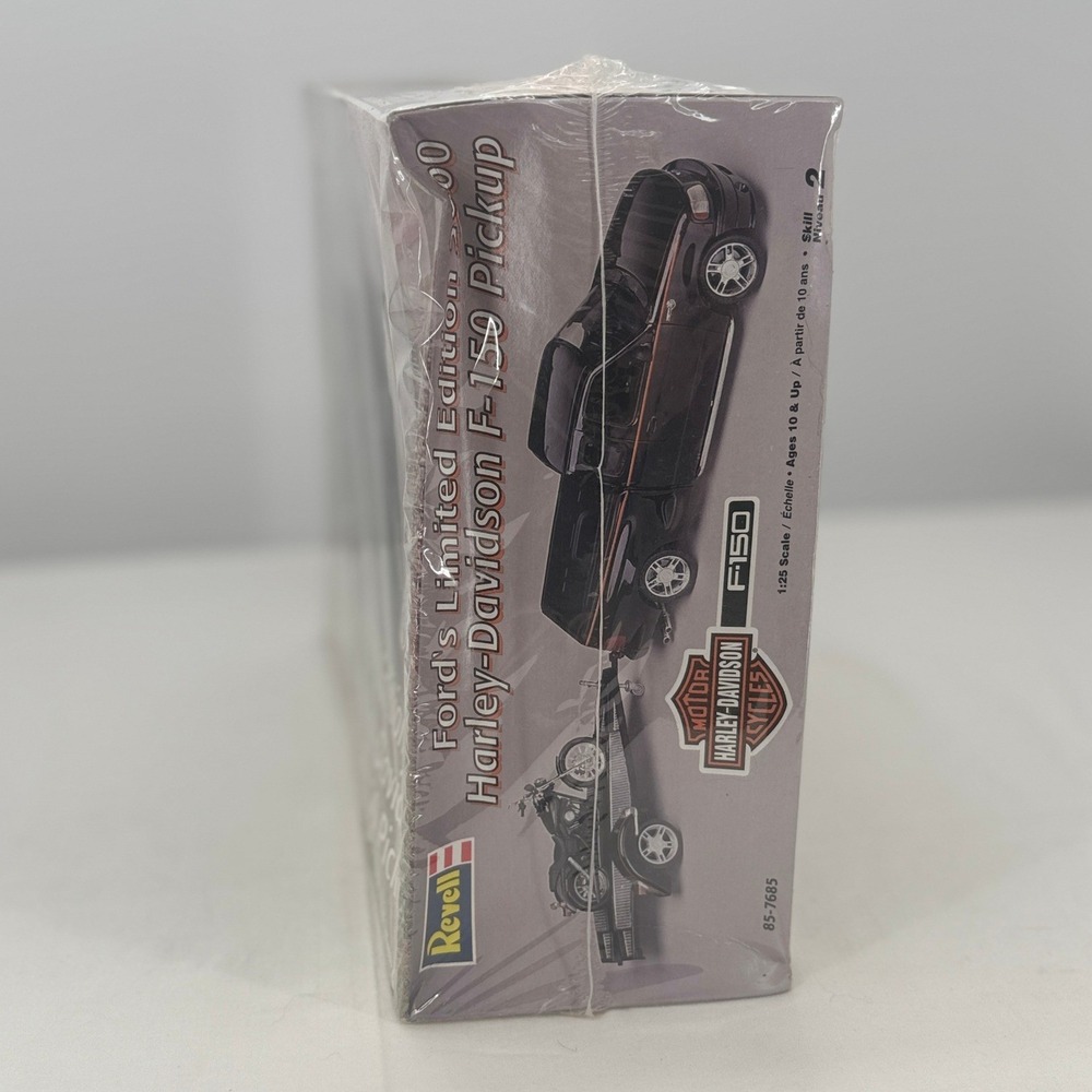 Revell 2000 Harley-Davidson Ford F-150 Pickup Model Kit 1:25 Scale 85-7685 NIB - Picture 4 of 10